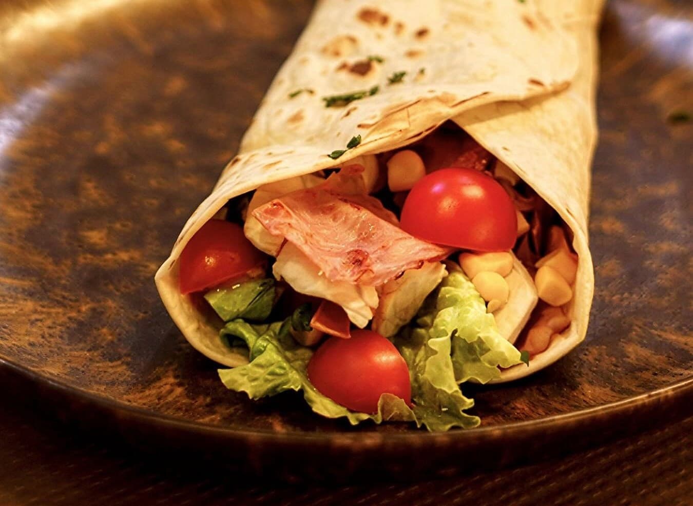 Wrap do Relax Burguer com tomate cereja e fiambre